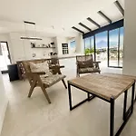 Luxury In Puerto Banus Panoramic Mountain And Sea Views With Private Pool Βίλα *