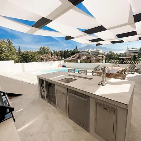 Luxury In Puerto Banus Panoramic Mountain And Sea Views With Private Pool