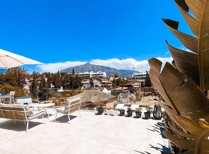 Luxury In Puerto Banus Panoramic Mountain And Sea Views With Private Pool Vila Marbella
