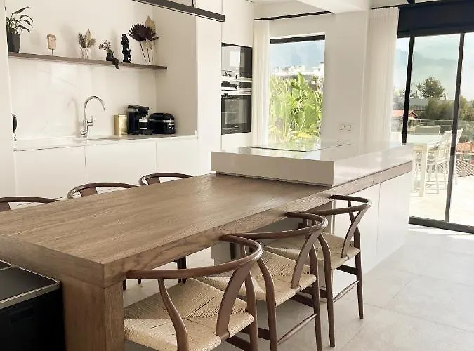 Luxury In Puerto Banus Panoramic Mountain And Sea Views With Private Pool 别墅 *