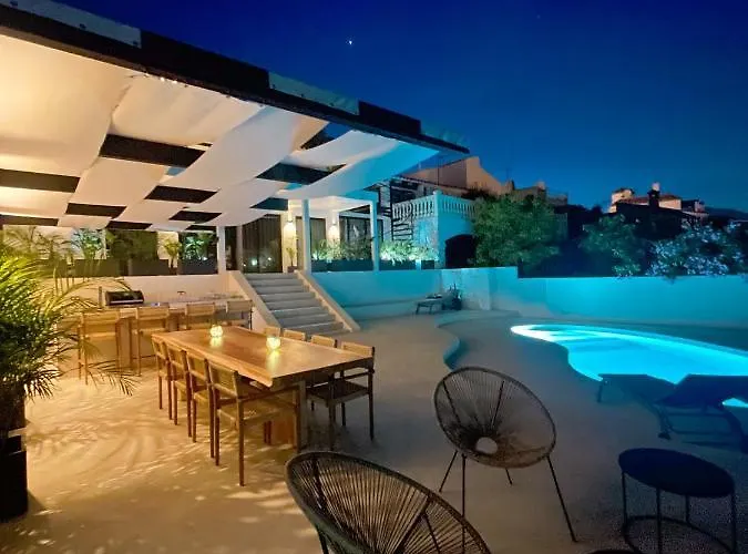 Luxury In Puerto Banus Panoramic Mountain And Sea Views With Private Pool Villa